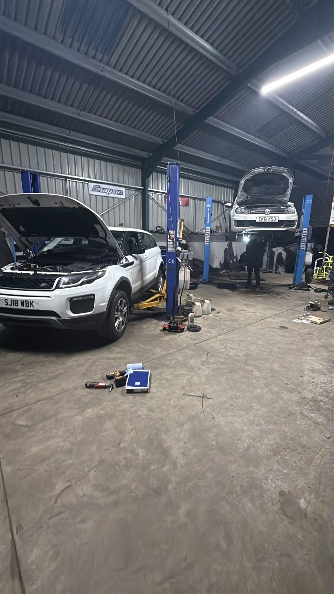 Harvey's Autos MK Gallery Image 3