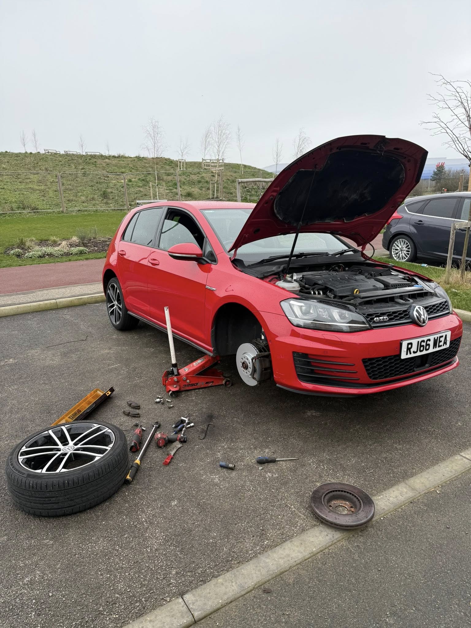 Harvey's Autos MK Gallery Image 4