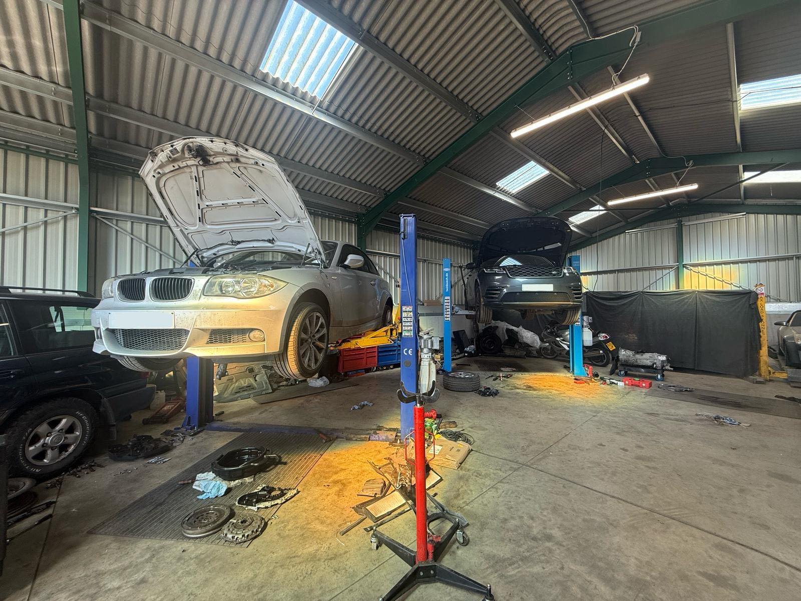 Harvey's Autos MK Workshop and Recovery